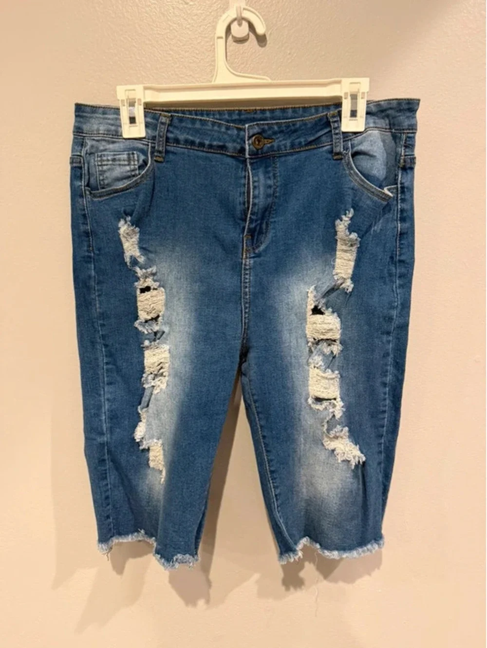 Women’s Distressed Denim Bermuda Shorts Size 12 Blue